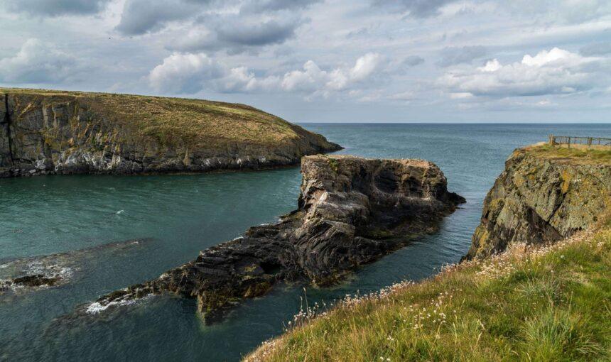 Wild Britain: Hiking, Cycling & Climbing Rugged UK