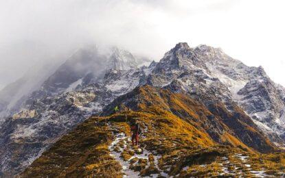 Top 10 Lightweight Gear Must‑Haves for Himalayan Climbs