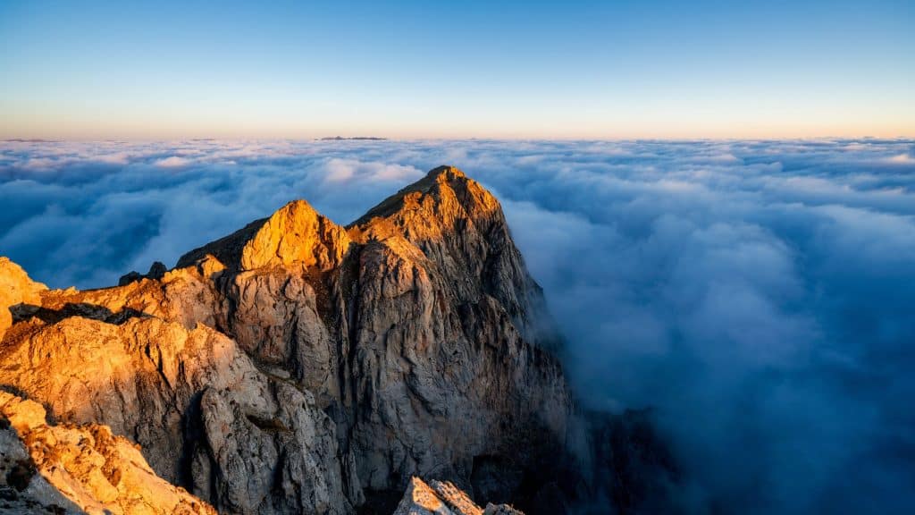 Khustup mountain
